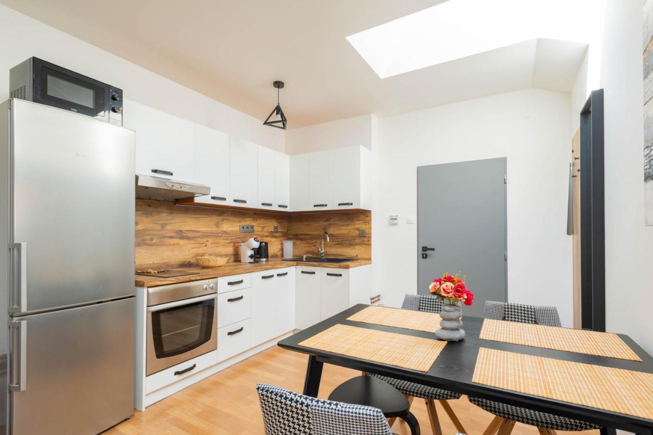 Highnest Apartments Братислава Екстер'єр фото