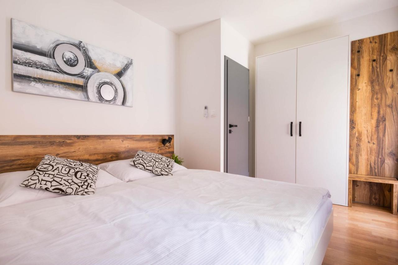 Highnest Apartments Братислава Екстер'єр фото